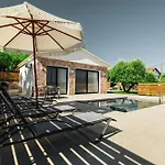 An Ar Villa Tragaki