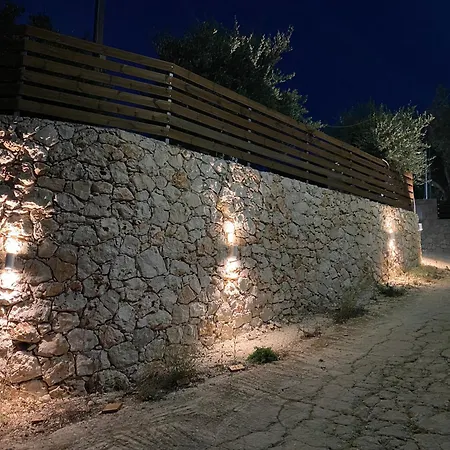 An Ar Villa Tragaki