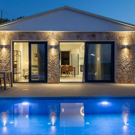 An Ar Villa *
