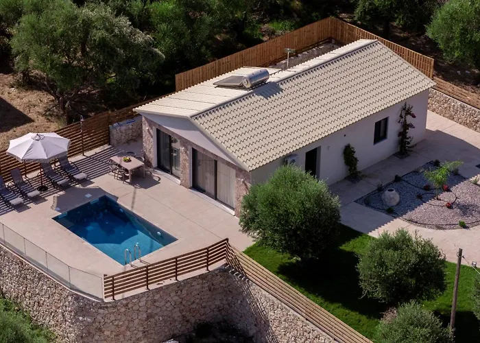 An Ar Villa Tragaki