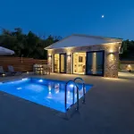 An Ar Villa *