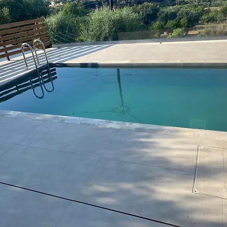 An Ar Villa Tragaki