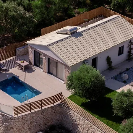 An Ar Villa Tragaki