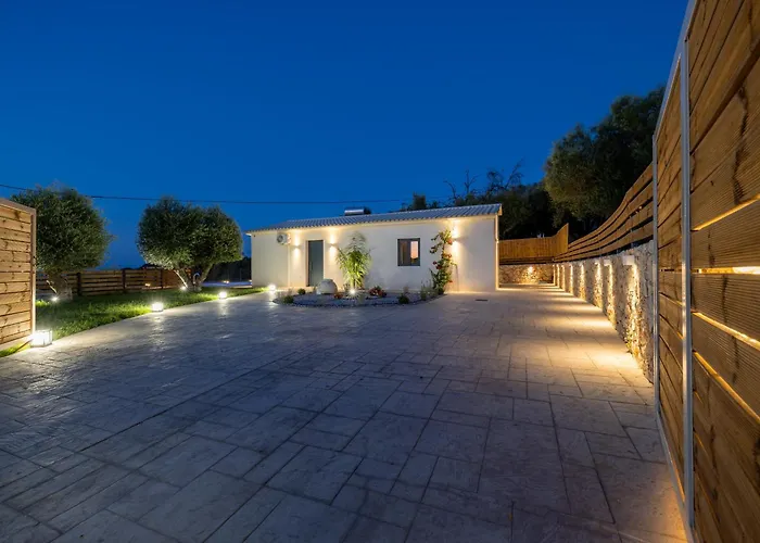 An Ar Villa *